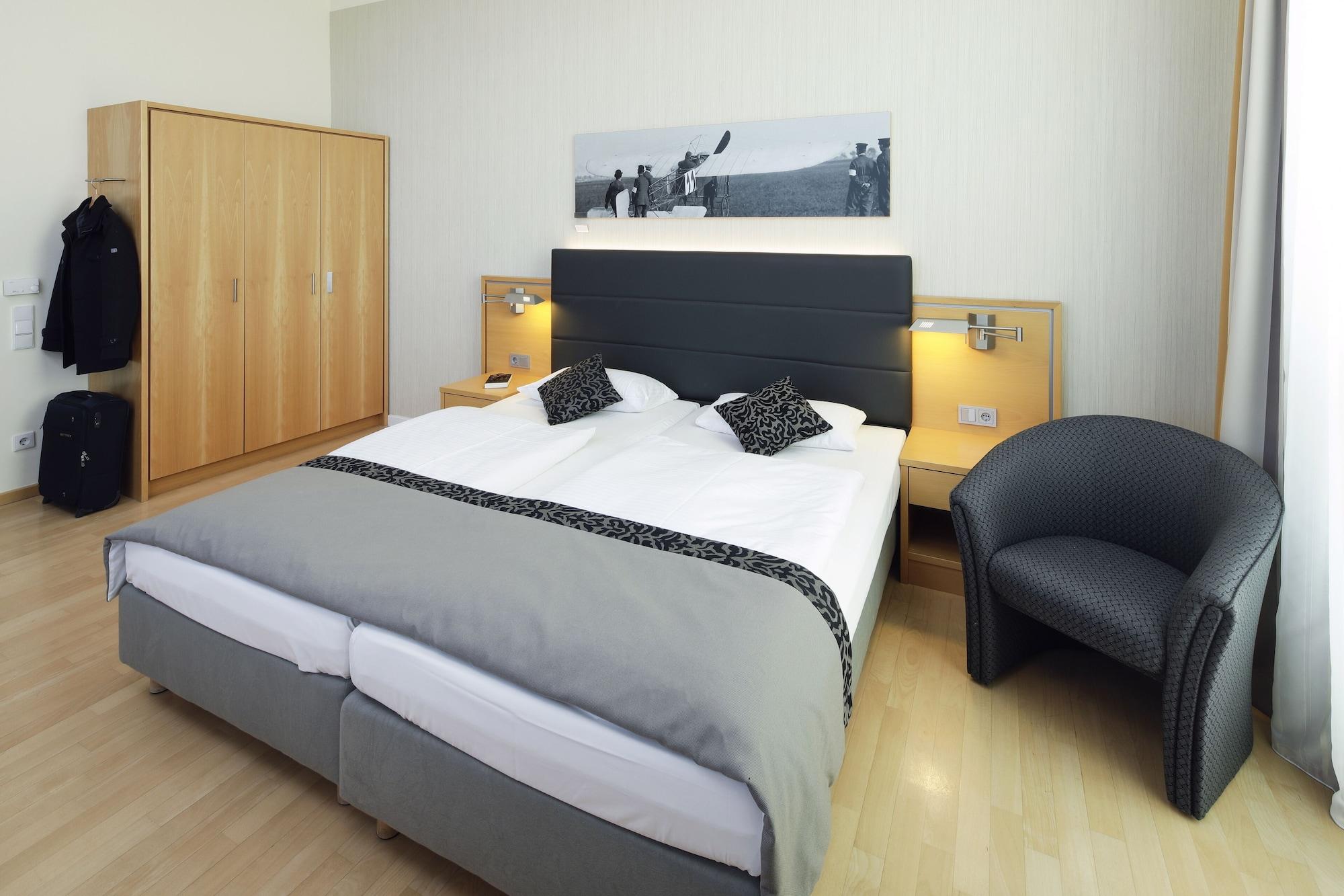Airporthotel Berlin-Adlershof ภายนอก รูปภาพ
