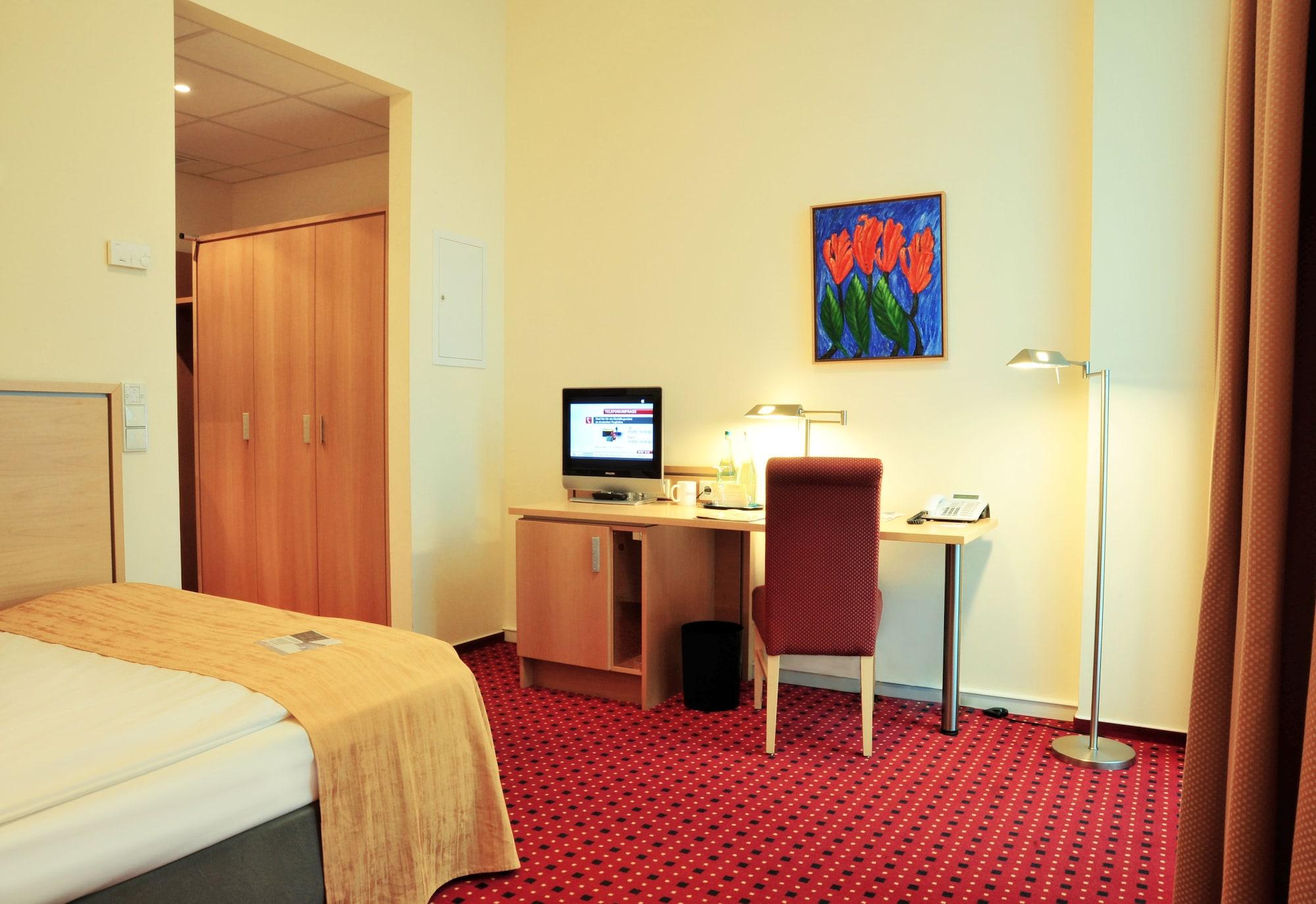 Airporthotel Berlin-Adlershof ภายนอก รูปภาพ
