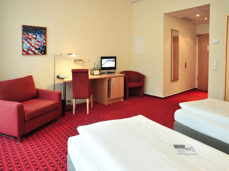 Airporthotel Berlin-Adlershof ภายนอก รูปภาพ
